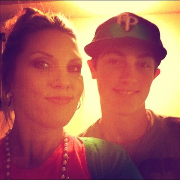 Meet your Posher, Cindy - Picture 1 of 10